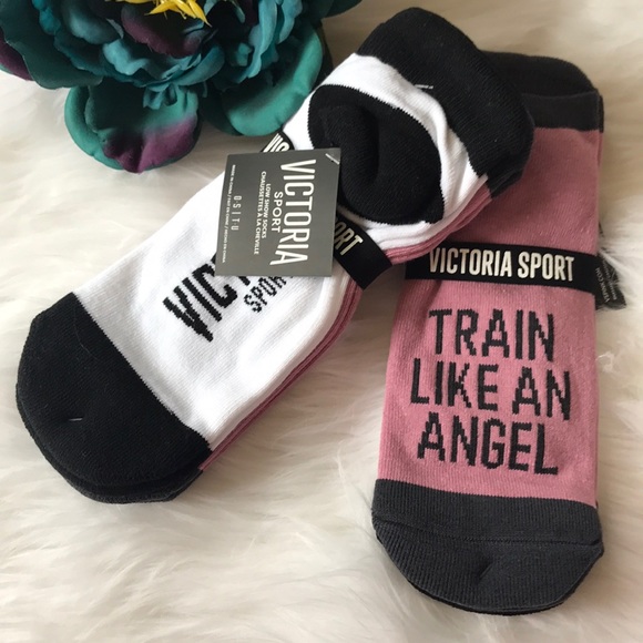 Victoria's Secret Accessories - 🟪🎀 Victoria’s Secret Sport Sock Set